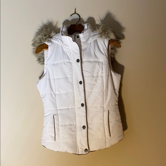 Prince & Fox Jackets & Blazers - White Puffer Vest